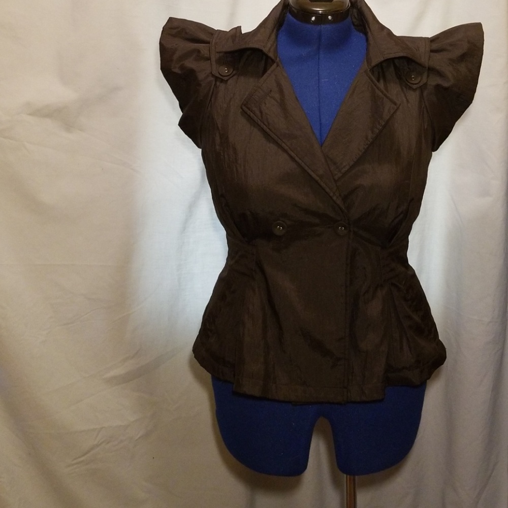 Short ruffled sleeve peplum jacket.